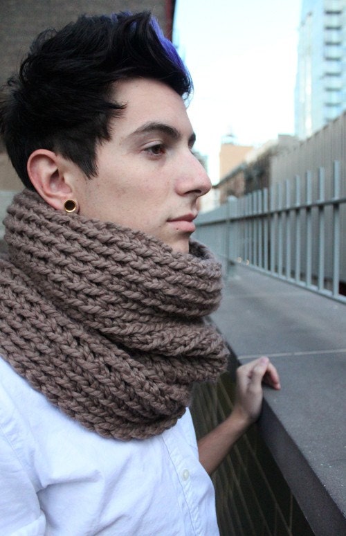 Connecticut Cowl in Taupe