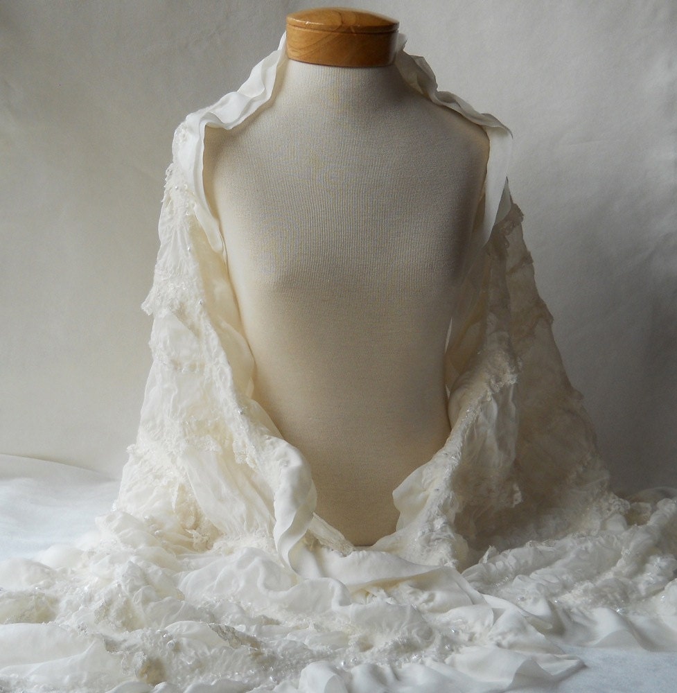 Bridal wrap or shawl in ivory and lace