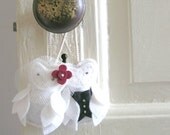 White Wedding Owls // Bride and Groom Felt Plush Ornamants // First Christmas // Door Knob Hangers by OrdinaryMommy