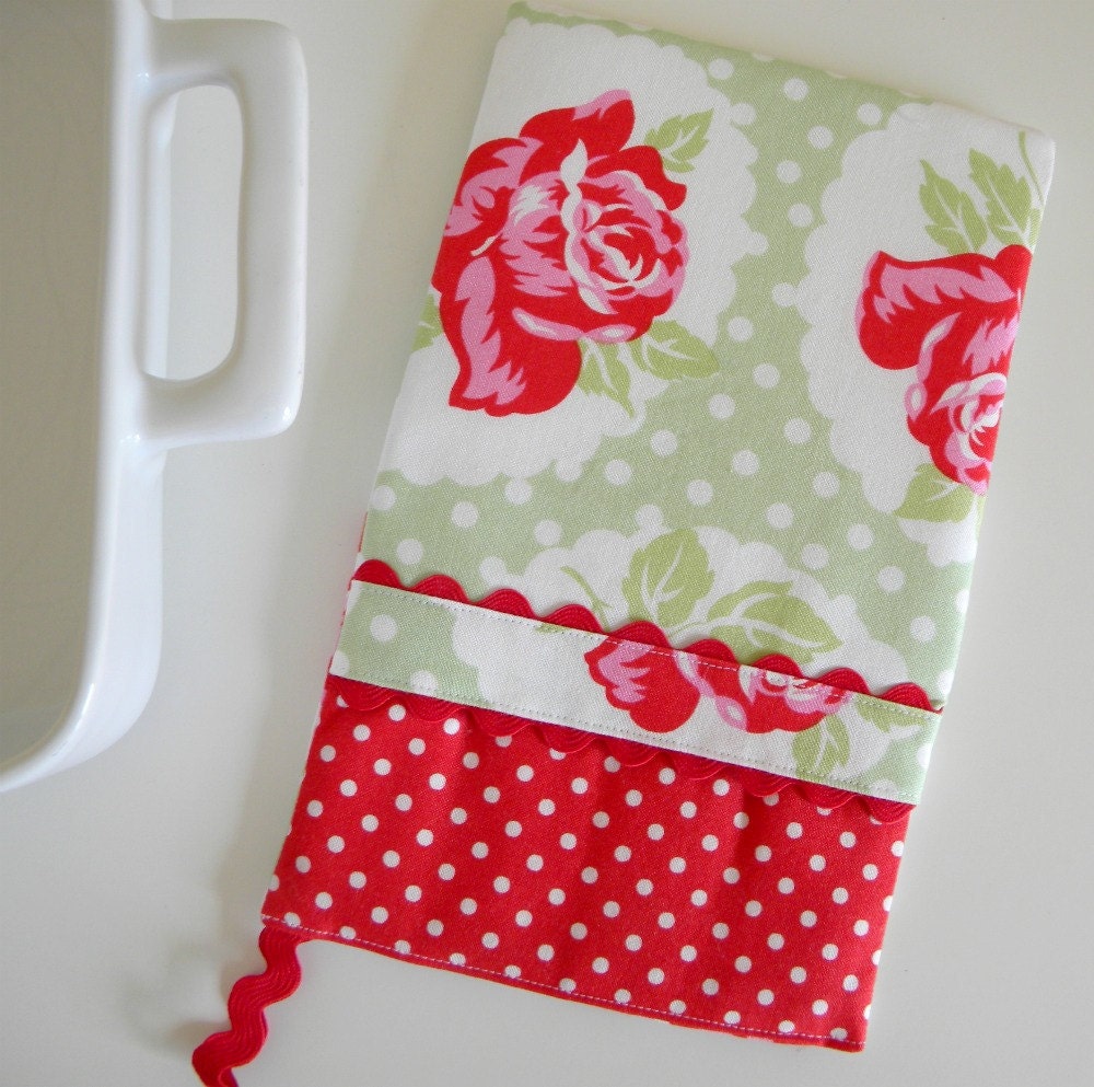 Oven Mitt - Hot Pad Lulu Rose and Polka Dot in Green and Red