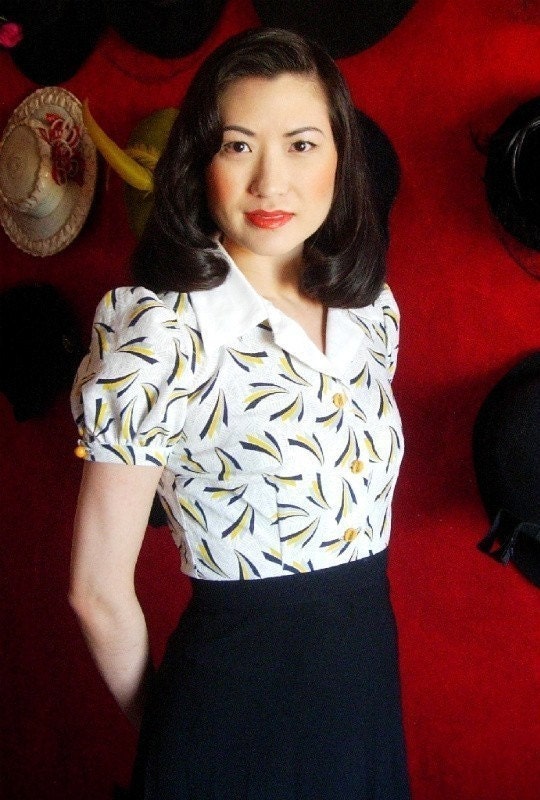 30s 40s blouse the Original Feedsack blouse made with vintage fabrics and buttons Custom made for you