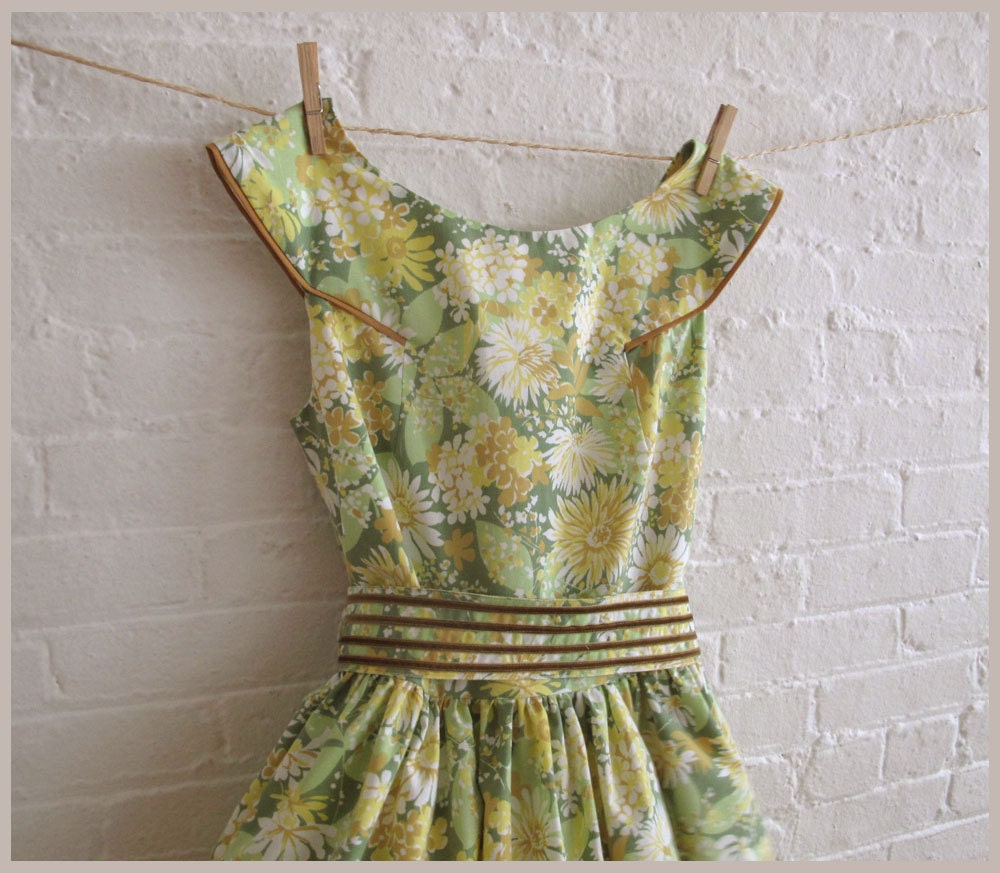 green dais tea dress