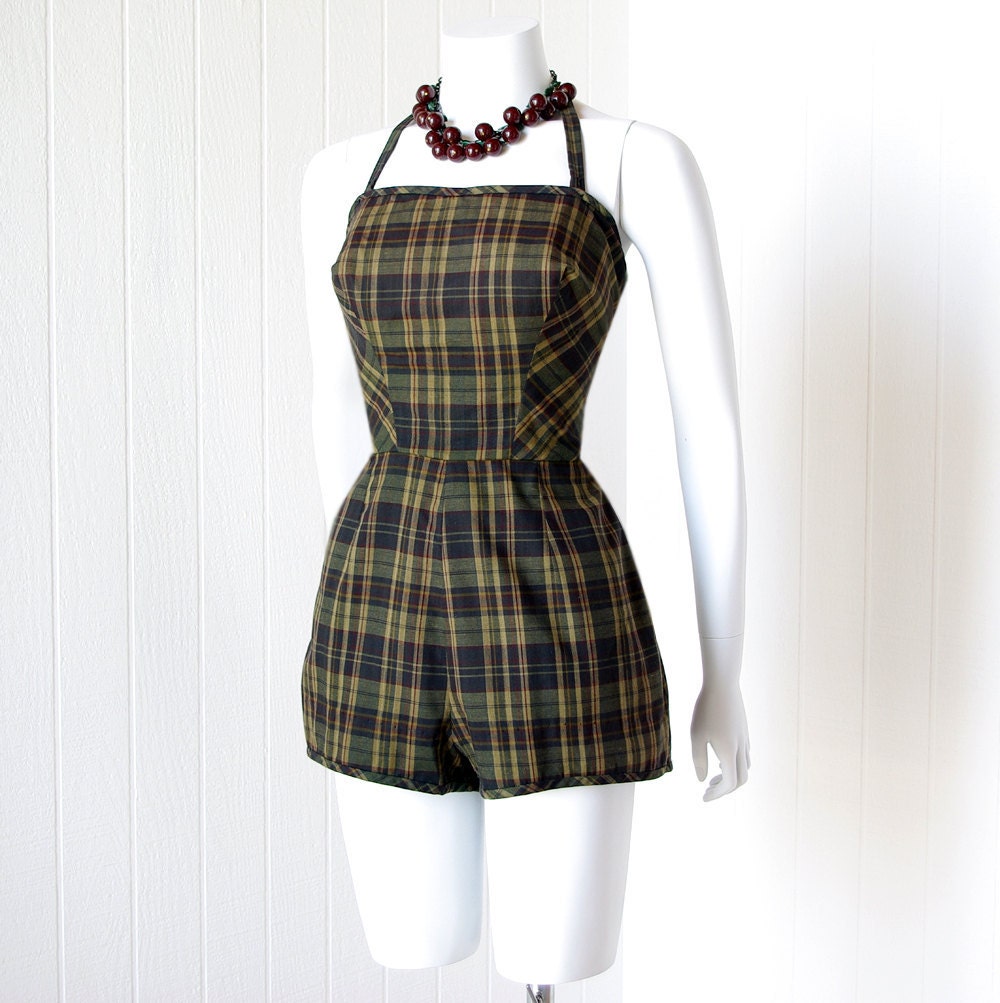 vintage 1940's romper ...perfection fit by ROXANNE mad for plaid convertible halter bullet bust pin-up playsuit shorts