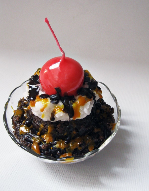 SUNDAE CANDLE - Chocolate Ice Cream with Red Cherry, Whipped Cream and Syrup - vanilla & chocolate scented