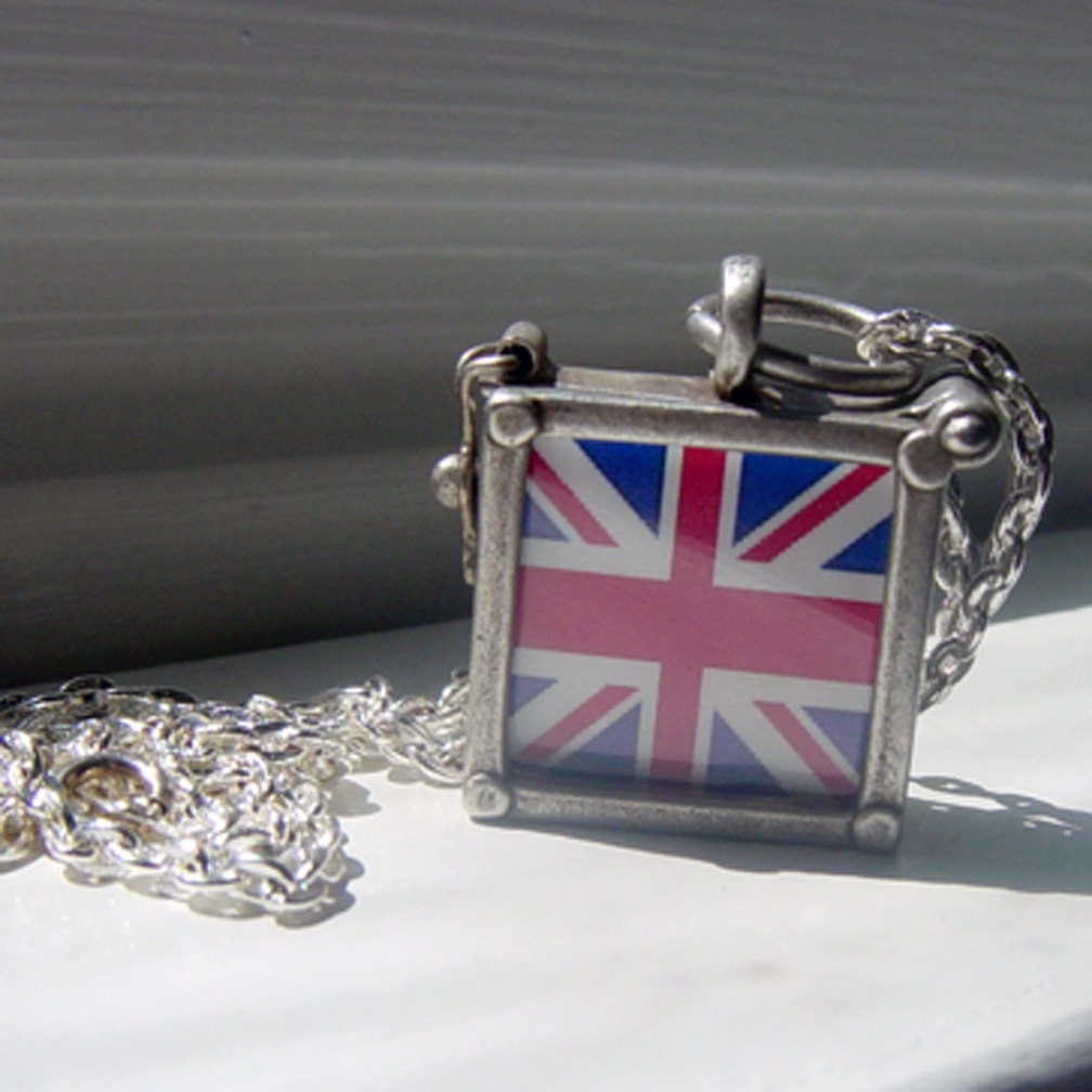 Queens Corgi and Union Jack Flag Jubilee Window Locket