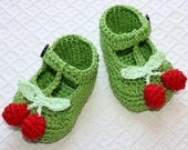 Instant download - SALE - Crochet PATTERN for baby booties (pdf file) - T-strap Cherry Baby Booties