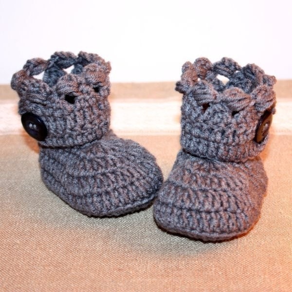 Instant download - Baby Booties Crochet PATTERN (pdf file) - Holiday Boots