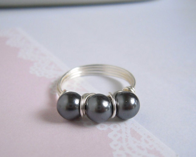 Trinity Gray Glass Pearl Wire Wrapped Ring