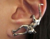 Bronze Crawling Cat Ear Cuff