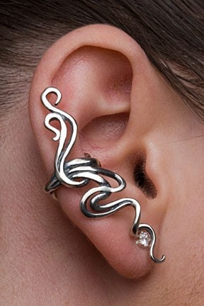 Silver Spiro Ear Cuff