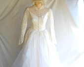 Vintage Wedding Dress 1940s Bridal Gown Antique White Peplum Lace Gown Illusion Lace Long Train