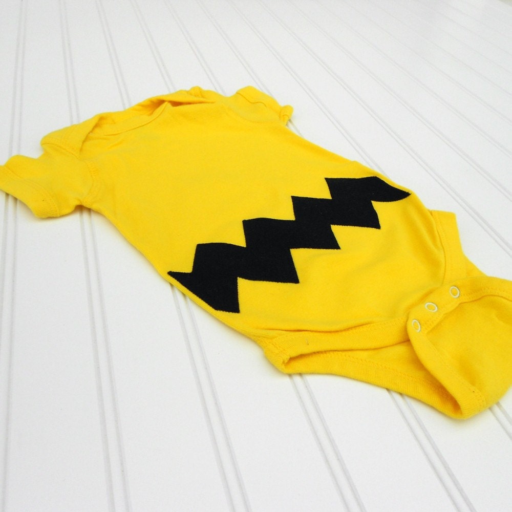 READY TO SHIP Onesie - Charlie Brown