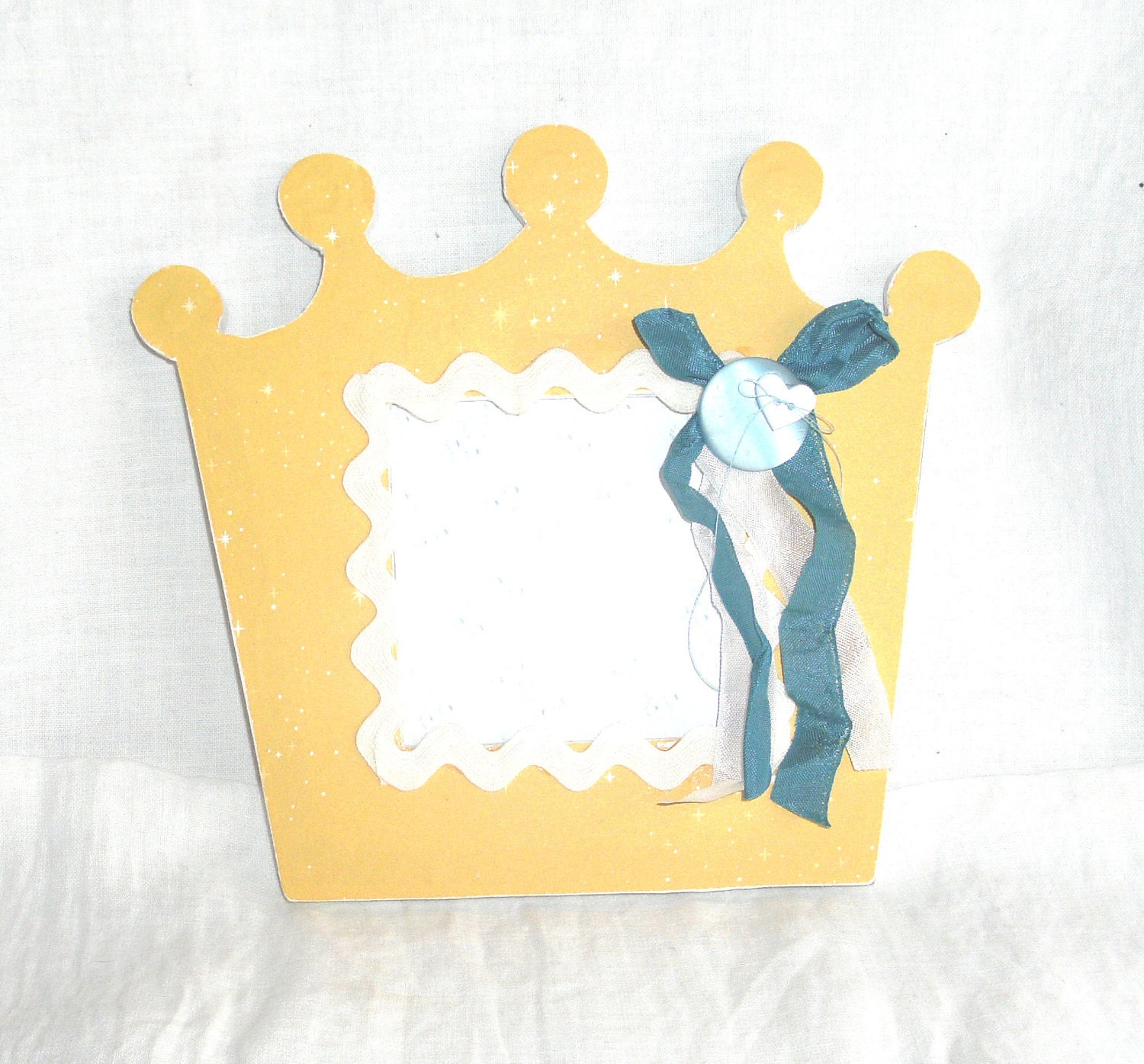 Embellished Picture Frame - Gold Crown