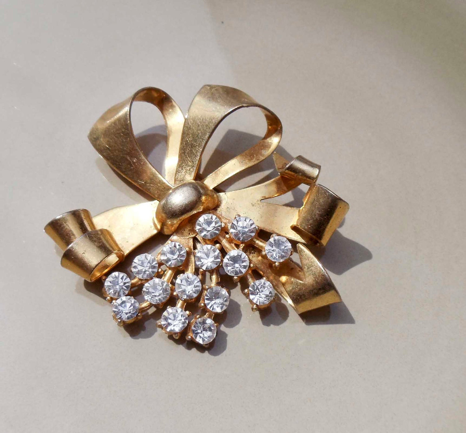 Vintage Gold Bow rhinestone brooch
