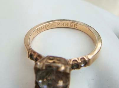 Vintage Uncas gold diamond ring size 5