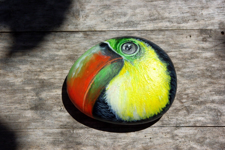 TOUCAN hand painted sea stone.