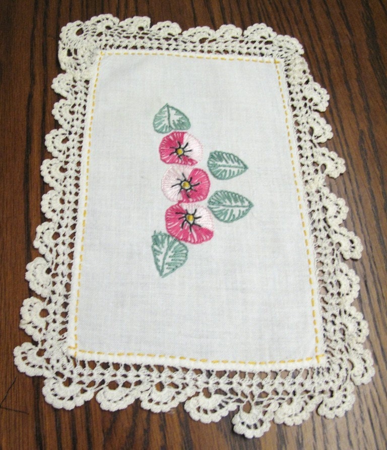 Pretty Little Linen Doily Pink Embroiderd Flowers and Crochet Trim