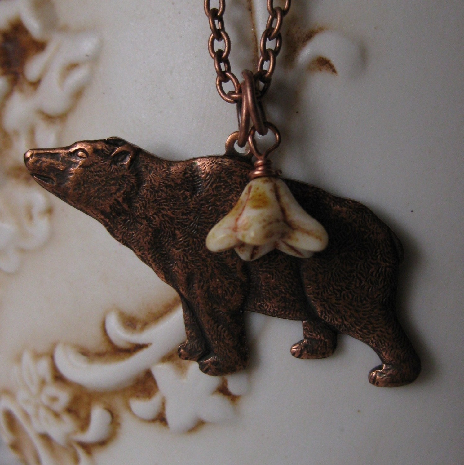 Osito - Bear Necklace Vintage Little