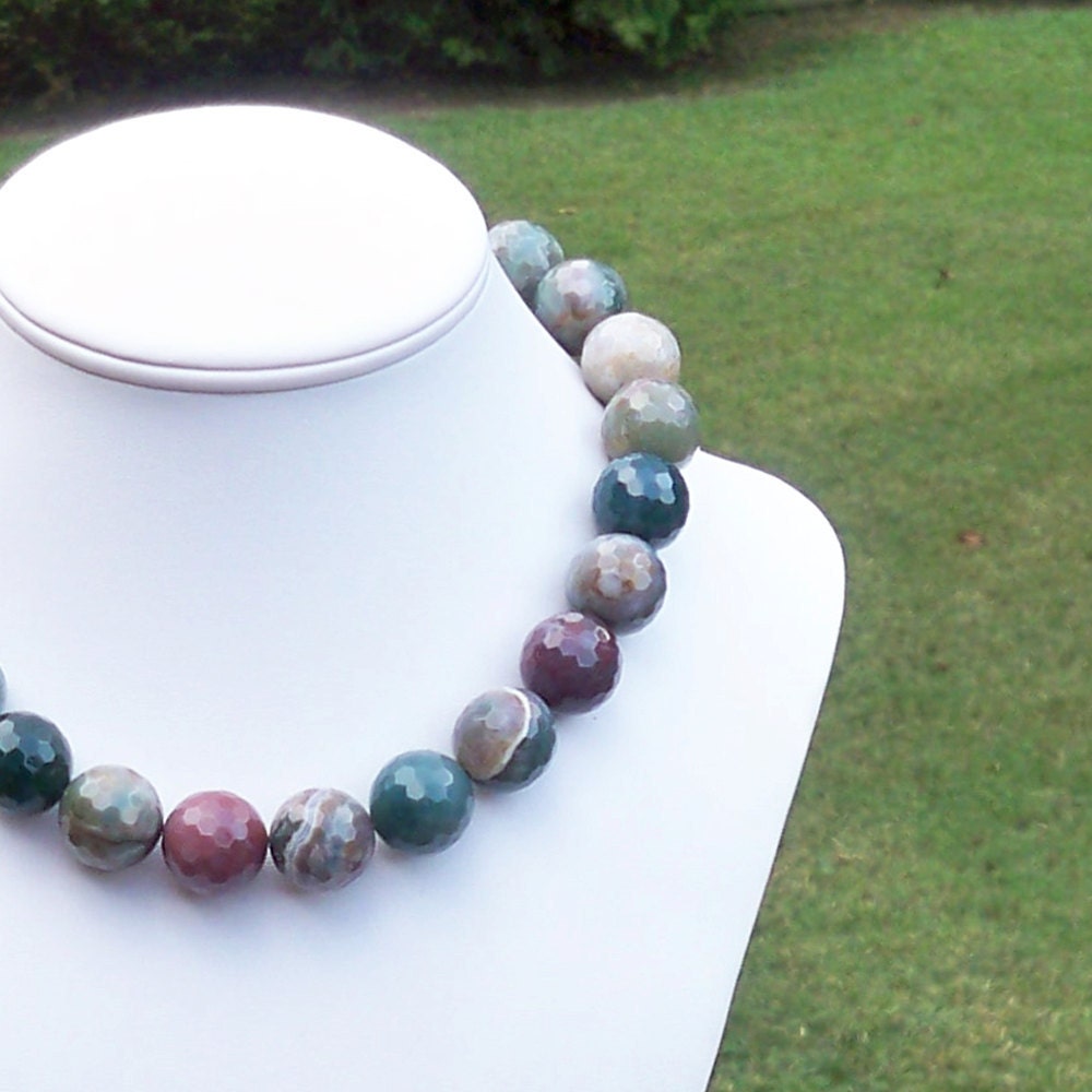 Airie - BEAUTIFUL 18mm Round Multifaceted Multicolor Indian Agate Beaded Necklace