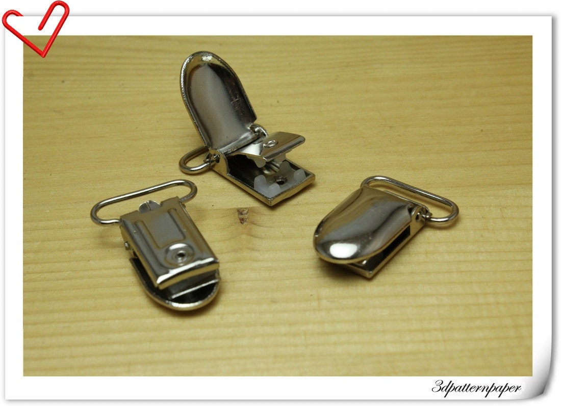 18 Metal Pacifier Clips - 1" or 2.5 cm suspender clips / Bib Holder  silver AB20
