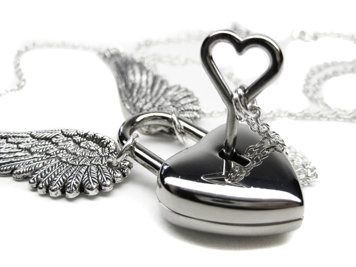 Angel Wing Necklace Set. Winged Heart Lock Necklace. Couples Silver Heart Skeleton Key Boyfriend Girlfriend Lovers Padlock Necklace Set