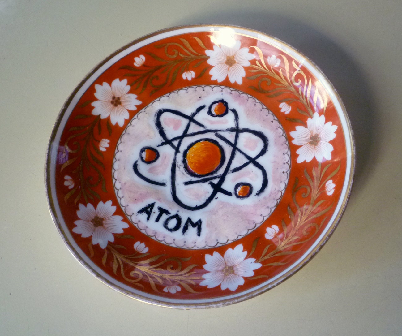 atom altered plate