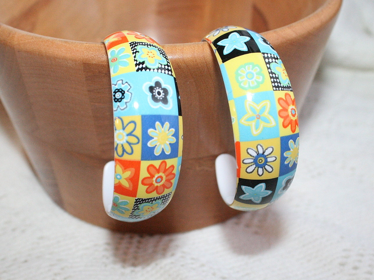 Vintage Big Hoop Pierced Earrings 80s Multicolored Flowered Mod Groovy Hipster Lightweight