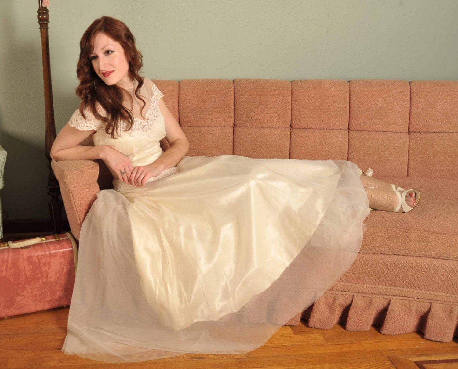 Vintage 1950s BUTTERCREAM MIST Wedding Gown Dress with Net and Lace