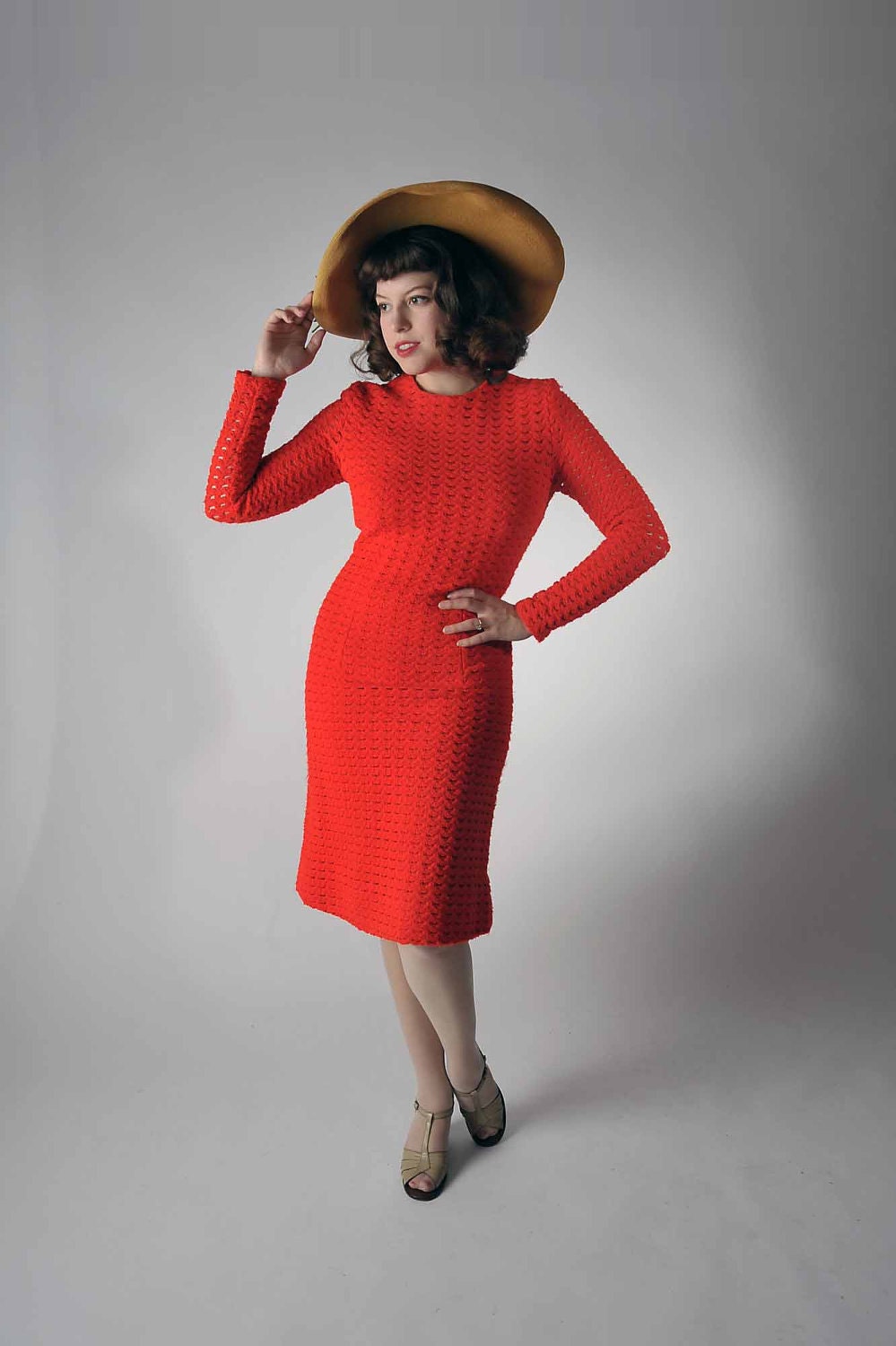 Vintage 1960s Sweater Dress // The Hot Tomato Red Dress // Autumn Fall Winter Fashion
