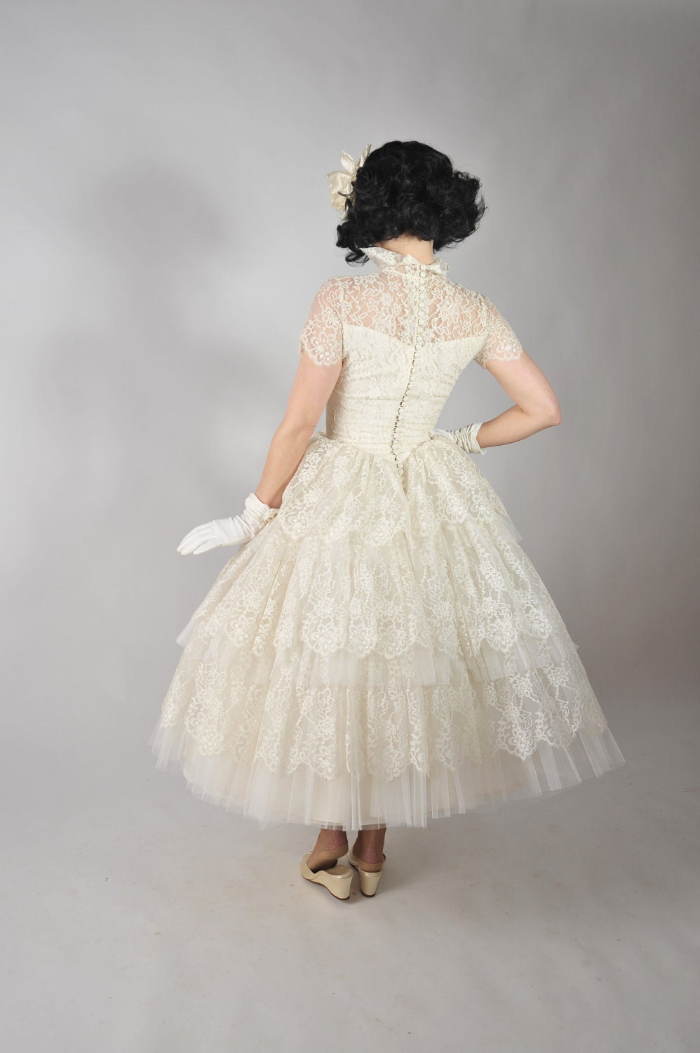 Vintage 1950s Wedding Dress // Stunning Tea Length Full Skirt Tiered Lace Wedding Gown with Stand Up Collar