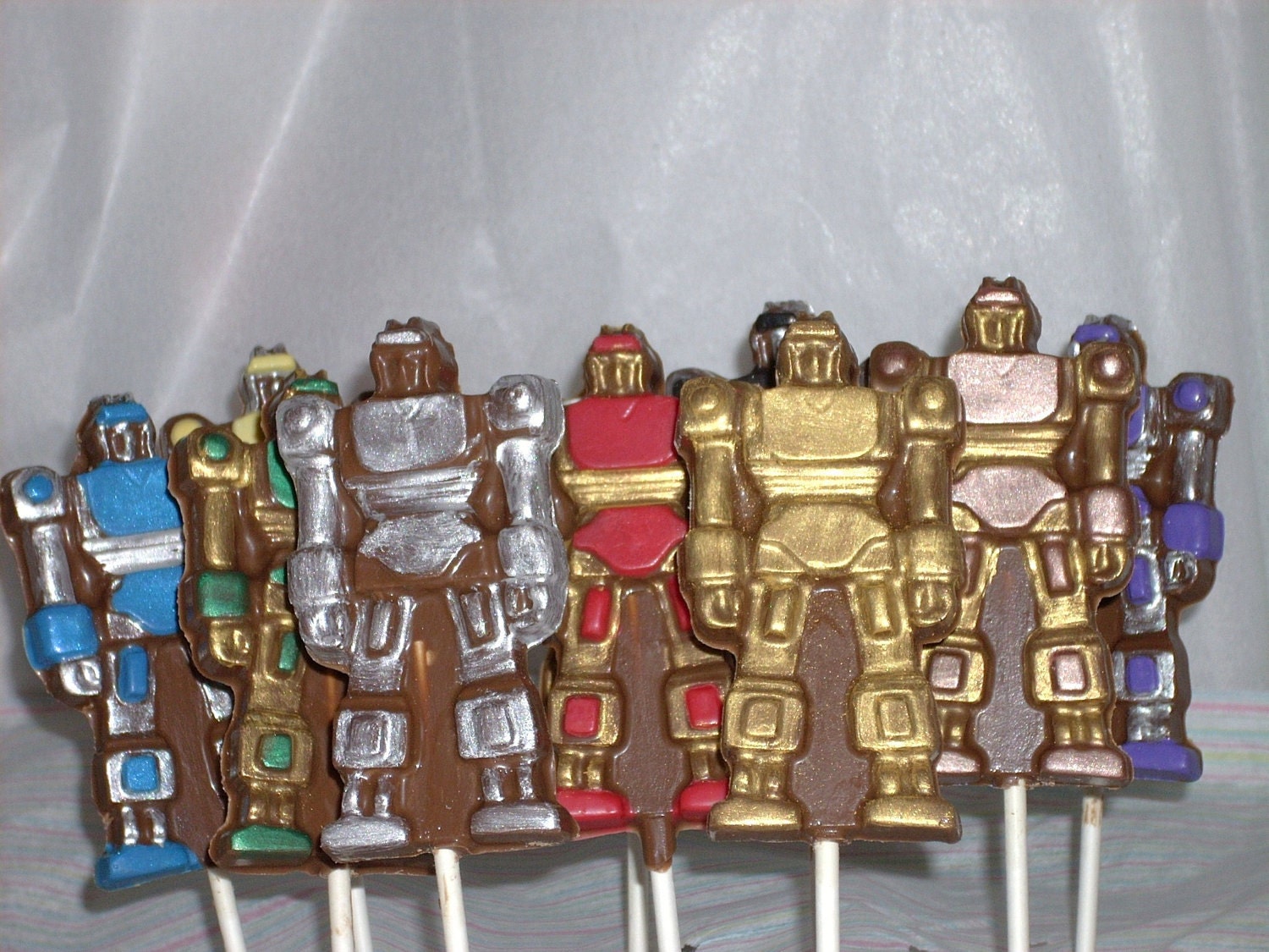 10 Chocolate Robots