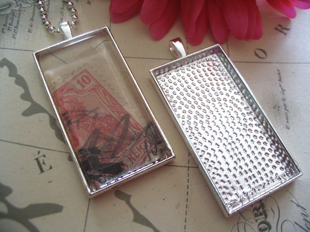 20 Rectangle Trays with Glass Inserts... Shiny Silver Trays and Glass is 24mm x 48mm...SRPT