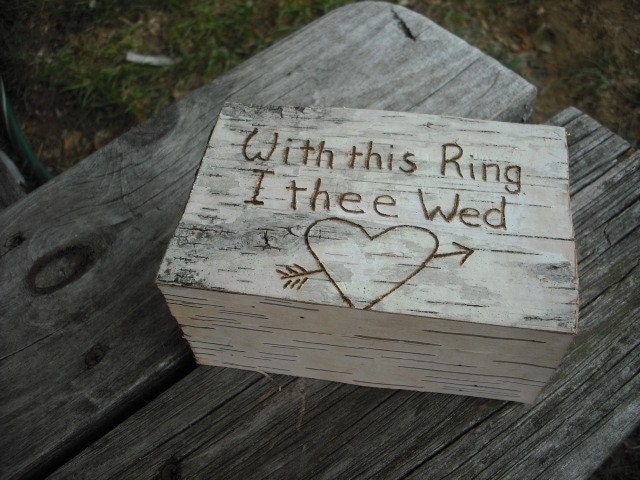 Birch bark and moss ring bearers box or jewelry box for your woodland nature rustic wedding. Or for your Valentine.
