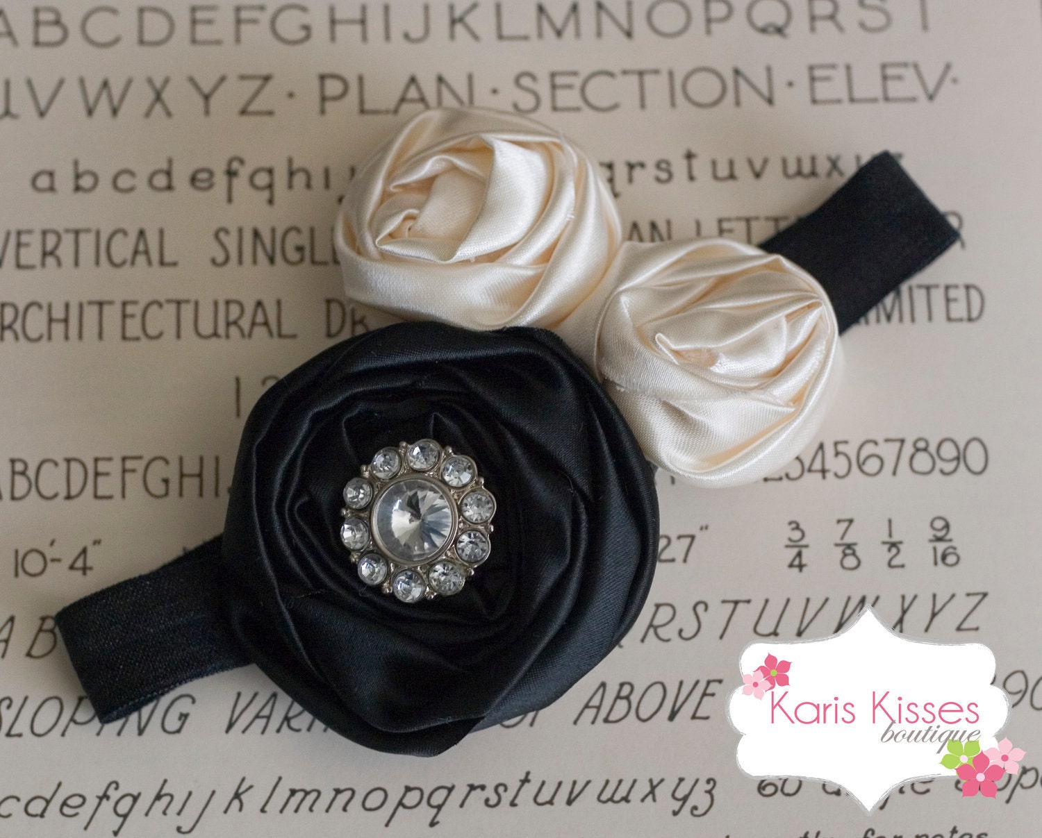Black and Cream Flower Hair Accessory
