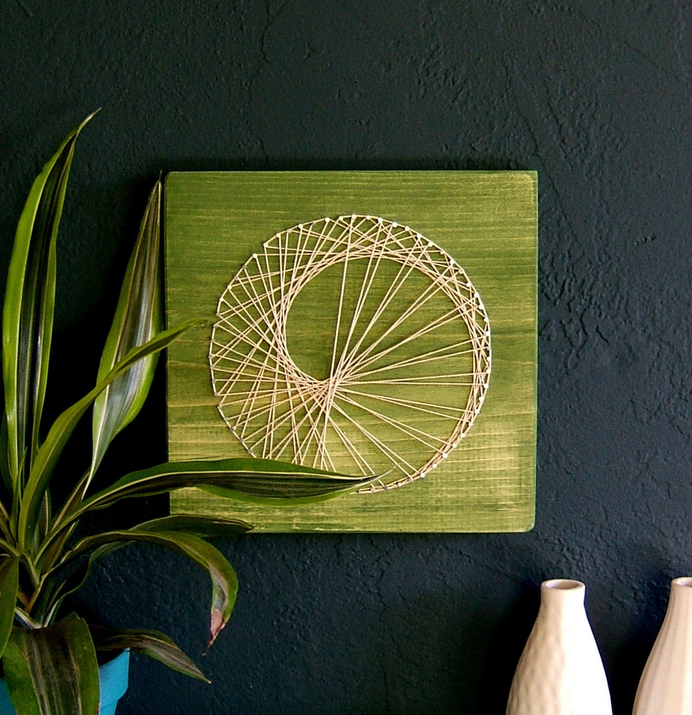 Modern String Art Wooden Tablet - Sea Snail on Green Tea