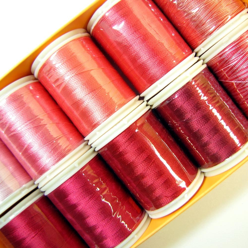 WonderFil Thread Rayon Red Pack