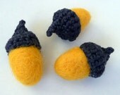 Weddings favor felted acorn set of 3  wool yellow oak forest Birthday party decor gift for her decoration garland autumn summer woodland