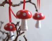 Birthday Ornaments, Felted Toadstool Decorations, Spring Home Decor, Felt Mushroom Woodland Waldorf  Baby 5,  Alice in Wonderland party
