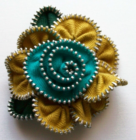 Old Gold / Mustard and Bright Turquoise Floral Brooch / Zipper Pin by ZipPinning 2098
