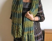 Knitting Green Colors Scarf winter fashion. READY TO SHIPPING