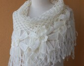 Shawl Wedding. Ivory Shawl. Crochet Shawl. TRIANGLE FLOWER FLOWERS