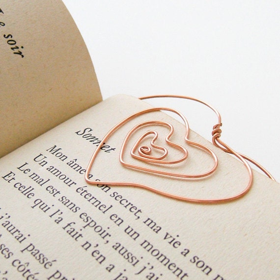 Whimsical Heart Wire Bookmark, Silver, Gold, or Copper Wire, Heart Bookmark, Romantic Holiday Gift for the Book Lover, Stocking Stuffer