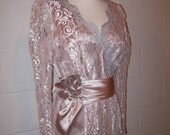 SALE - Vintage 1970s Wedding Dress / Blush Champagne / Wedding Gown / Beautiful Satin and Lace 70s Wedding Dress / Medium