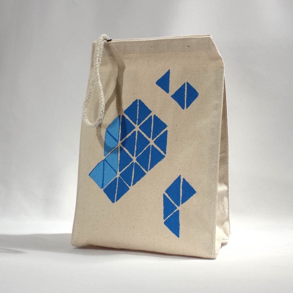 Recycled cotton lunch bag geometric triangle print with two tone blue water  based ink