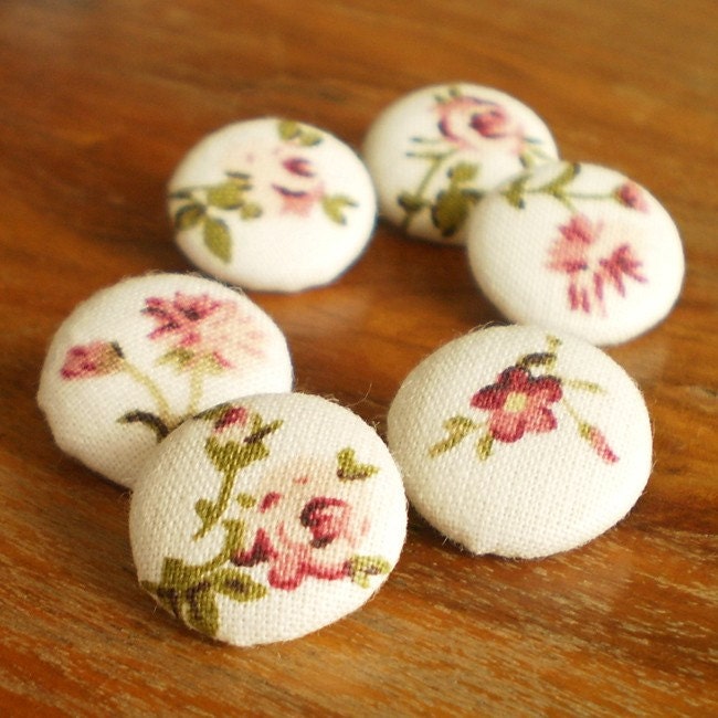 Fabric Buttons - Little Floral - 6 Small Pink Roses on Beige Fabric Covered Buttons