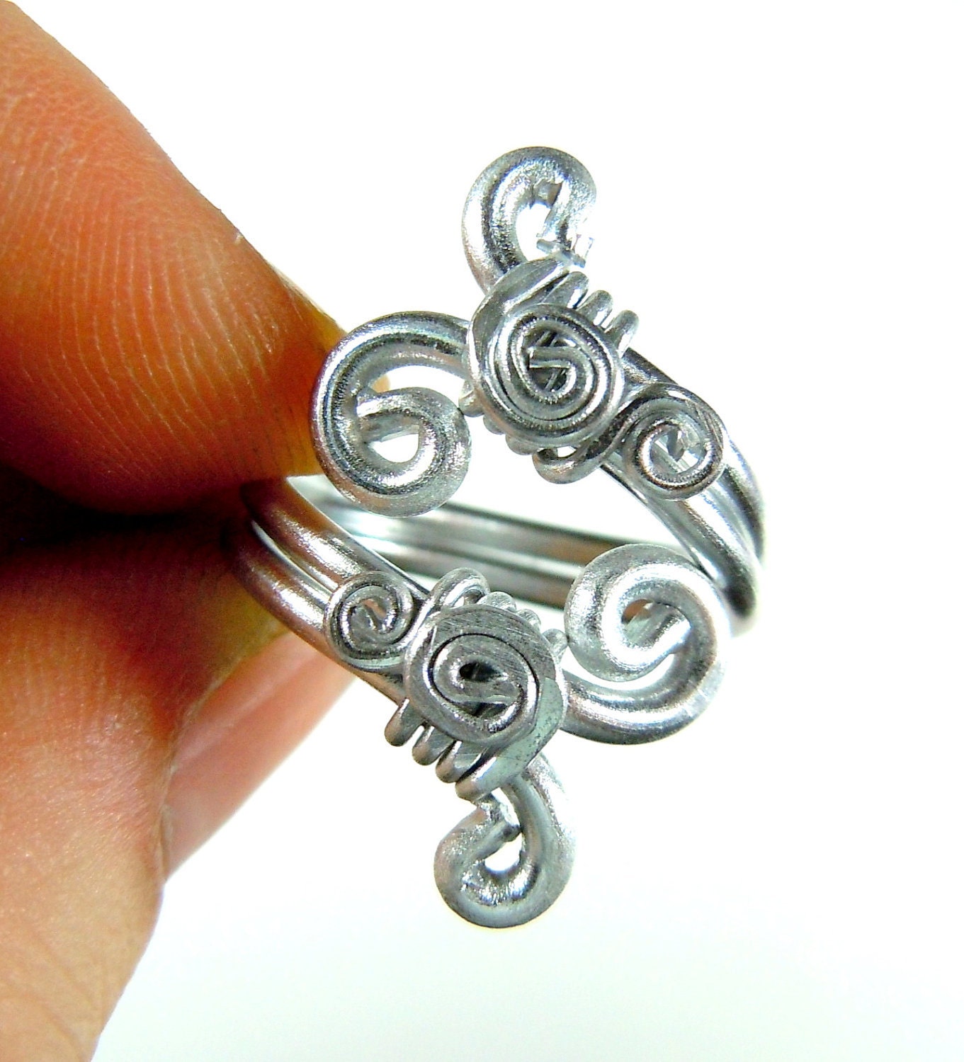 Overlapping Spiral Burst Ring