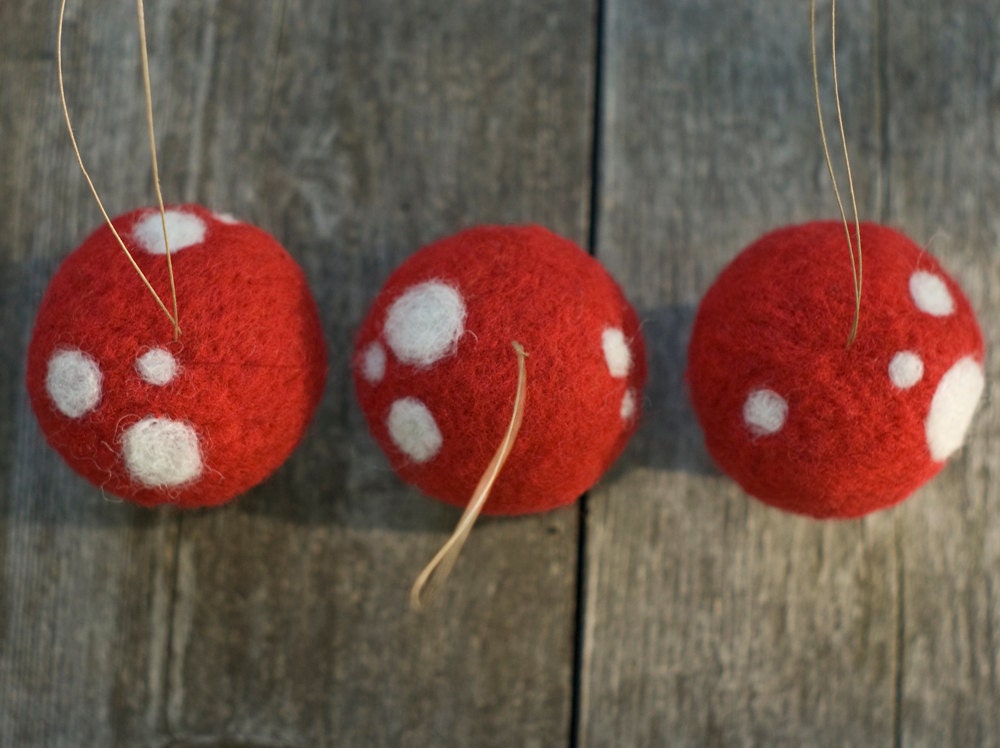 Needle Felted Ornament - Pack of Three Toadstools
