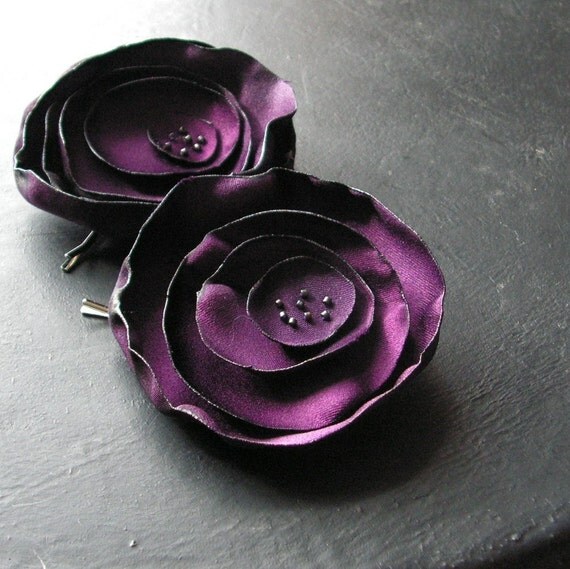 Picasso Moon - Set of 2 Flower Hair Pins