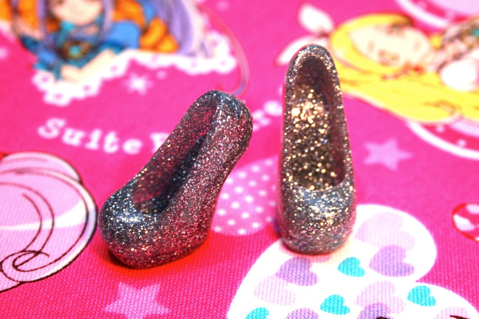 Monster High doll Silver glitter heeled shoes