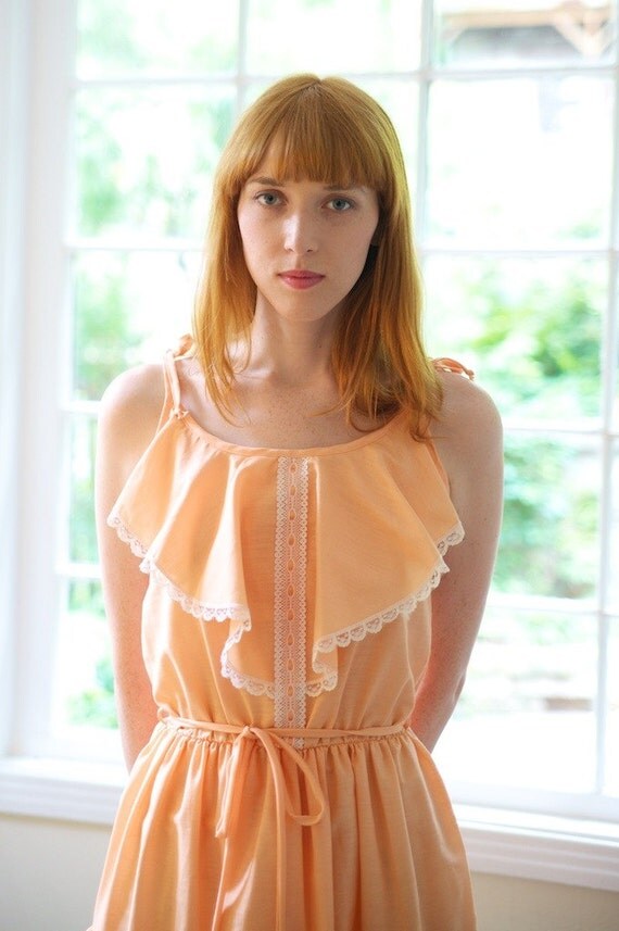 Vintage Peach Summer Dress - Size Small/Medium